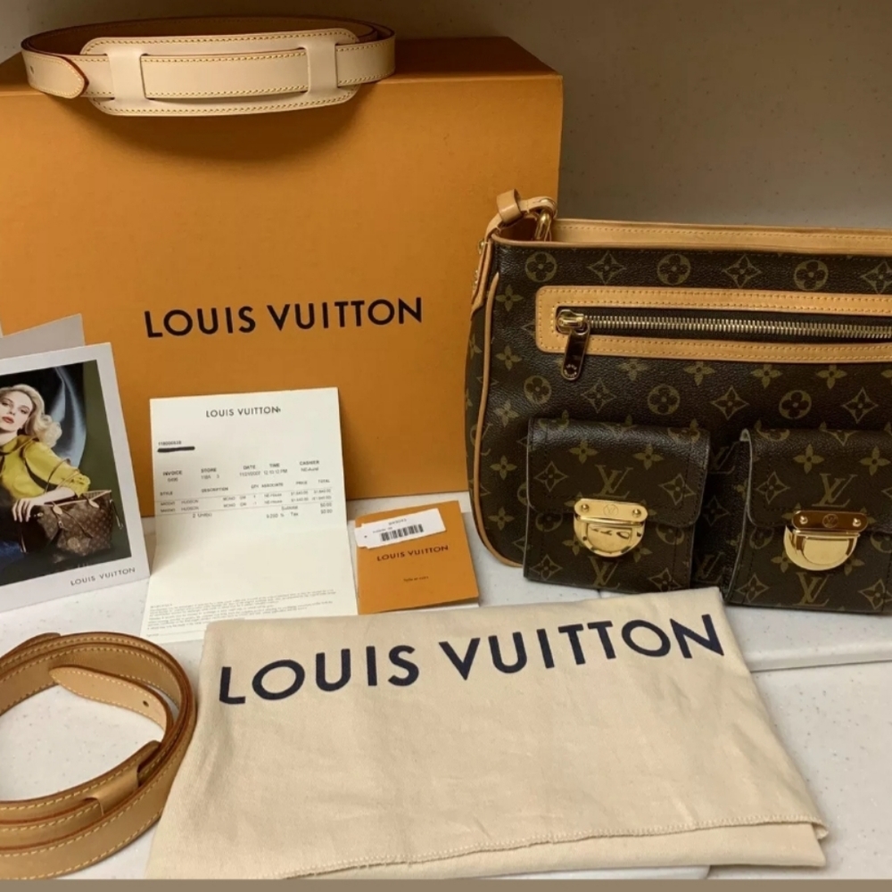 Louis Vuitton Hudson Gm crossbody